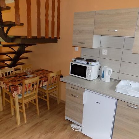 Nárcisz apartman Gyula Esterno foto